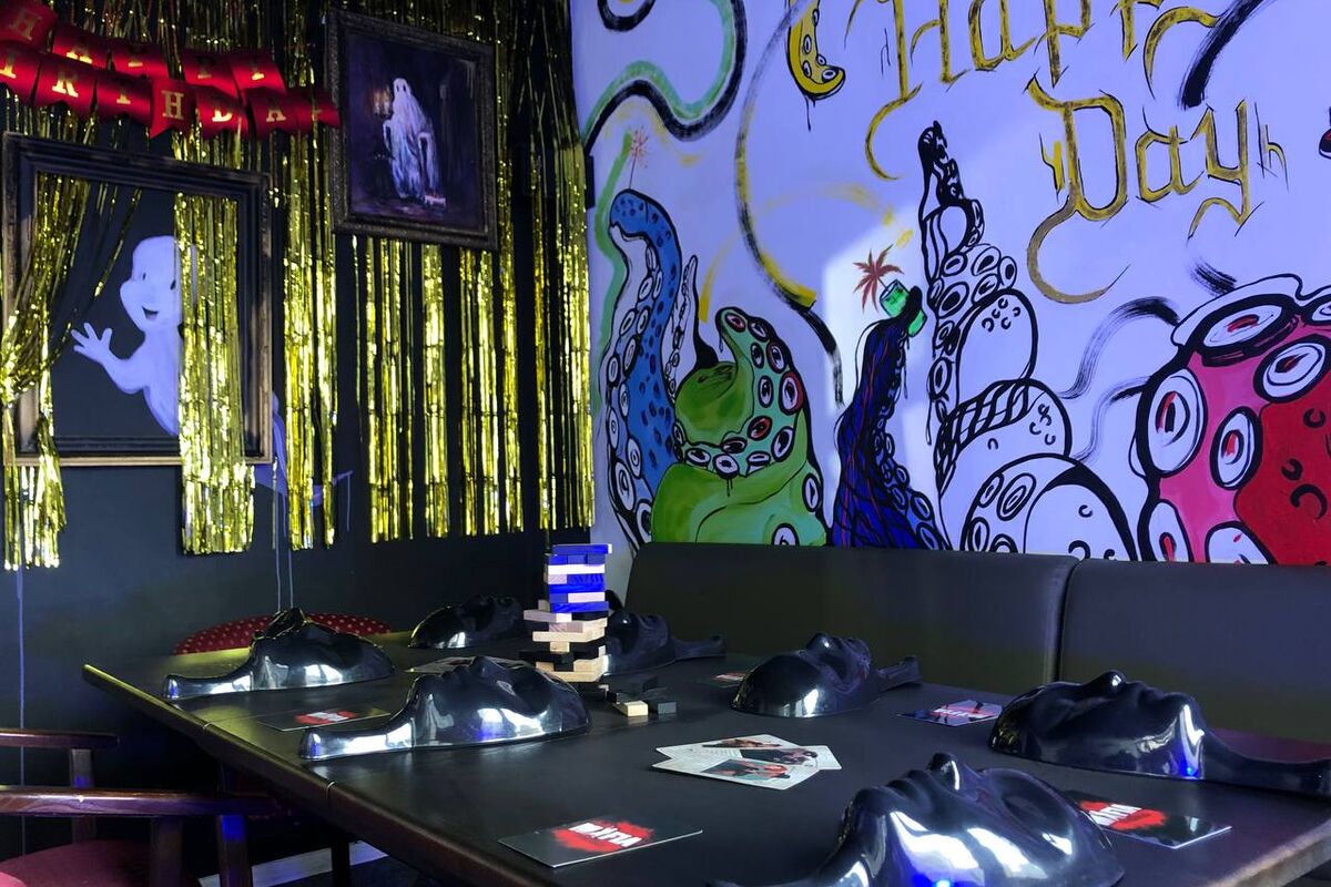 1 Фото квест кімнати День народження на Містичному горищі в місті Київ