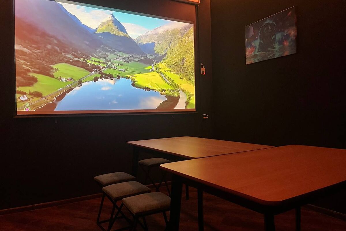 1 Фото квест комнаты День рождения под ключ Окульто в городе Львов