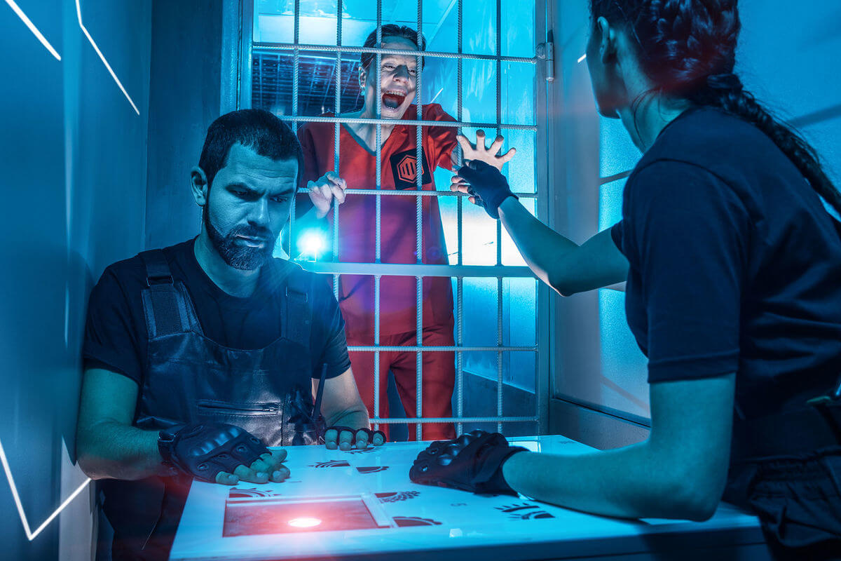 1 Фото квест кімнати Кібервязниця: Код доступу бастилія в місті Київ