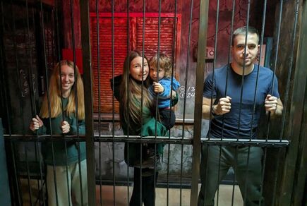 Photos for reviews Огляд квест-кімнати Лабораторія зомбі: втеча